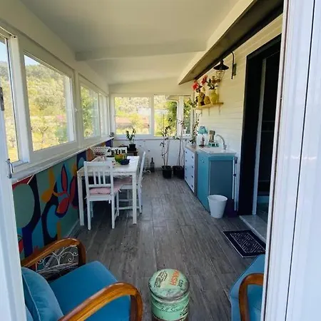 Beyaz Villa فيلة أيدين